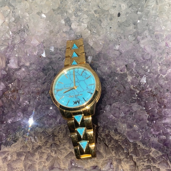 MK Michael Kors NW good n turquoise Watch - Picture 2 of 3